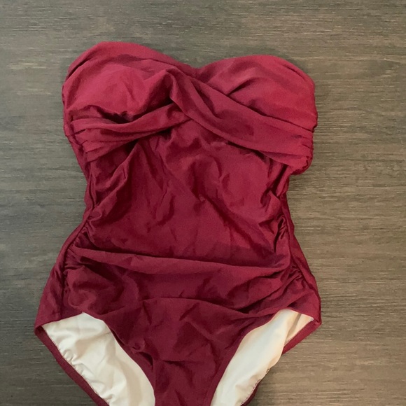 Bathing suit - Picture 1 of 2